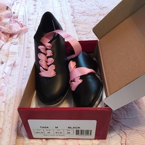 Tap shoes